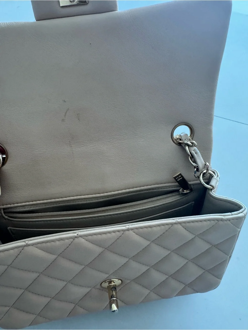 CHANEL classic quilted